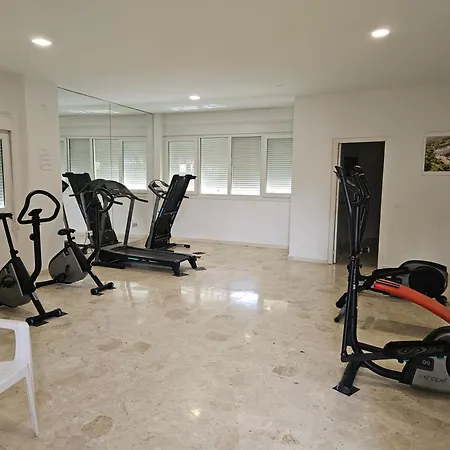 Julia's Διαμέρισμα Μαρμπέλλα